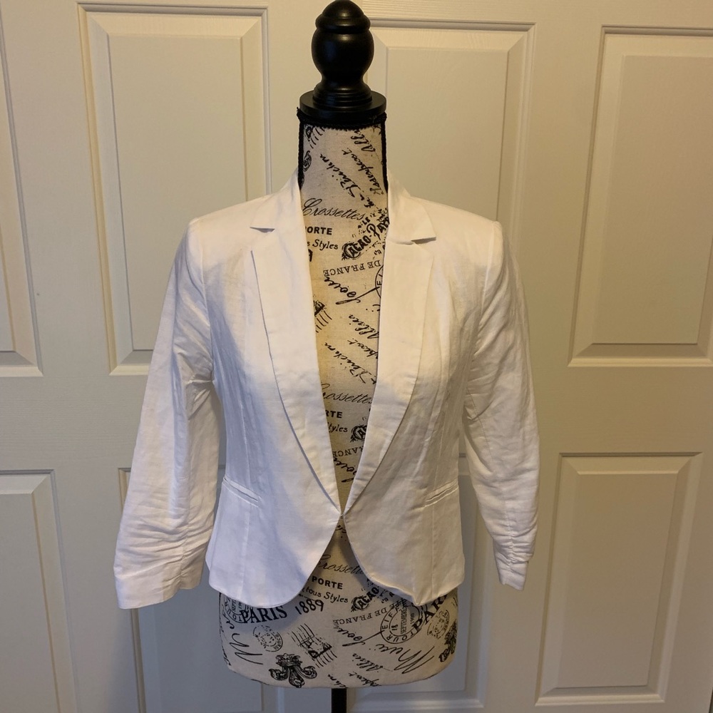 Bajee Collection Linen-Like White Blazer